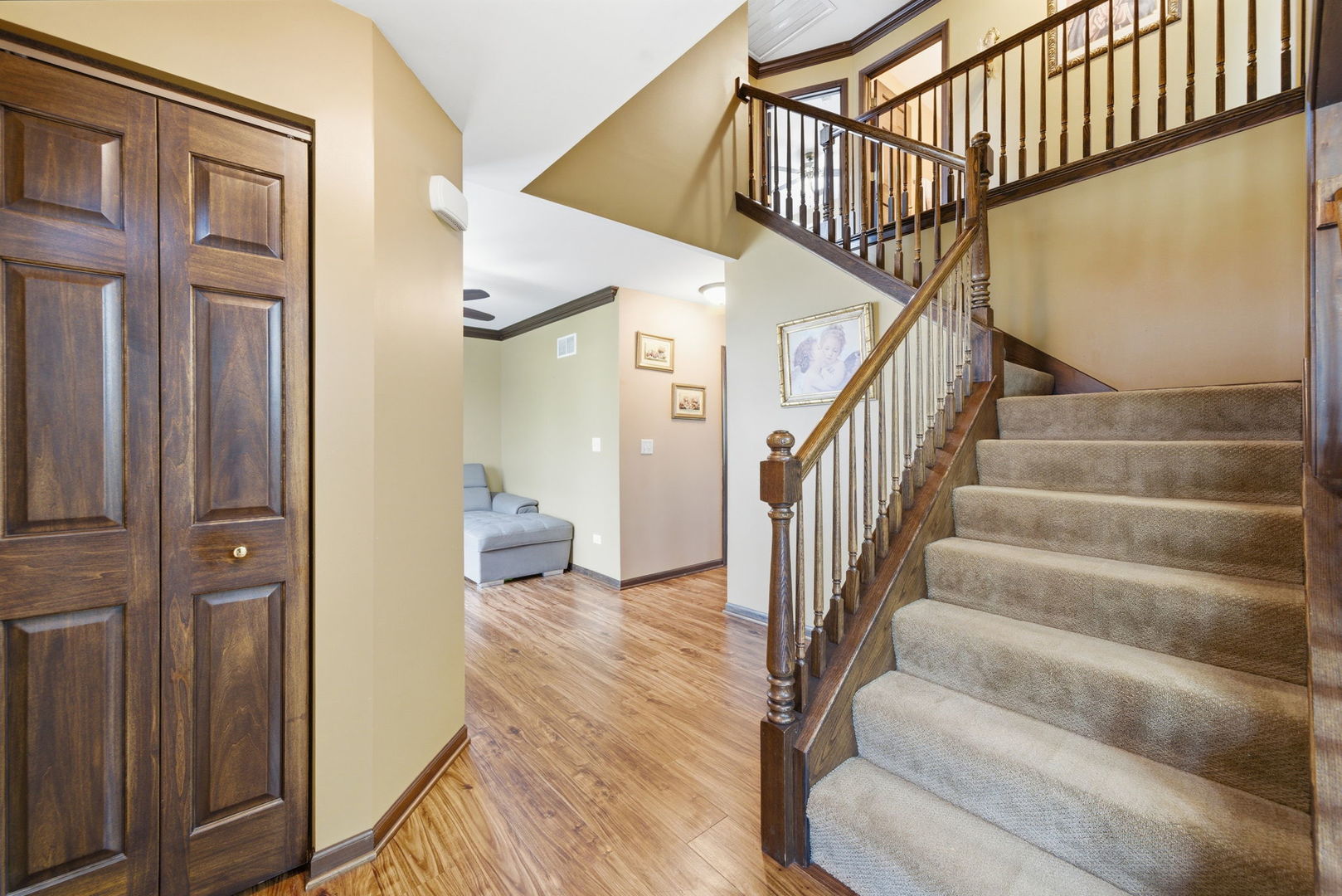 1812 Hampton Court, Plainfield, IL