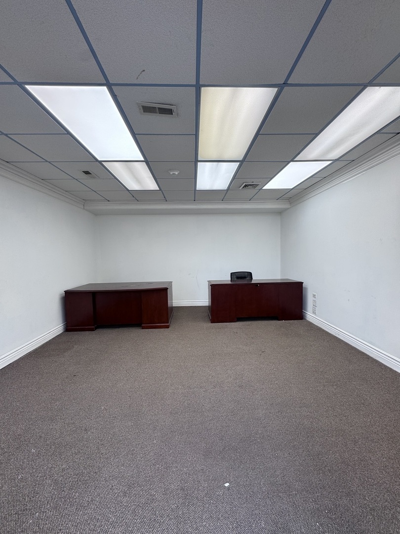 10500 SOUTHWEST Highway #G1, Chicago Ridge, IL