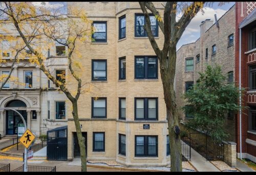 646 W Roscoe Street #GDN, Chicago, IL