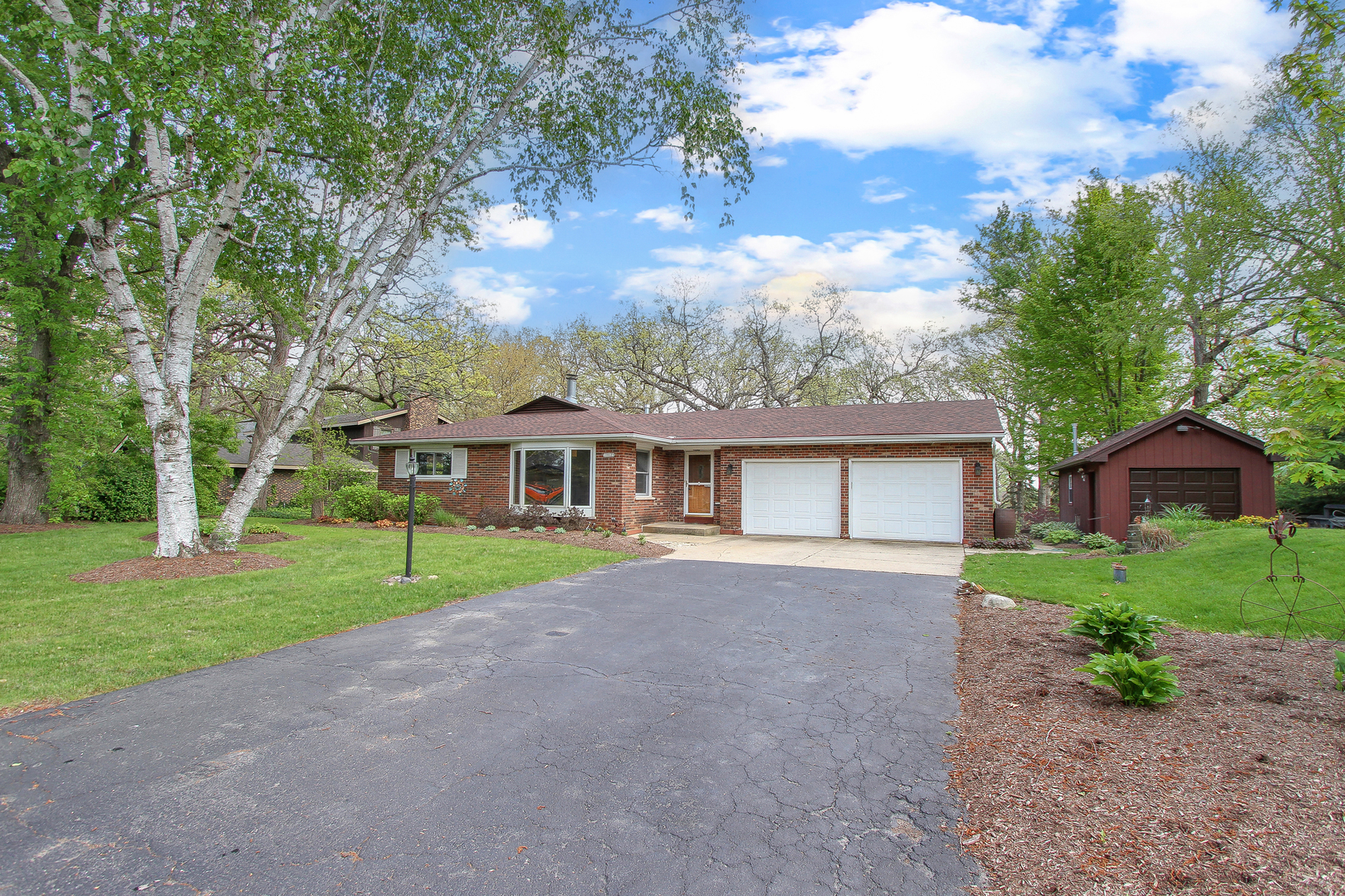 39W609 Lori Lane, Elgin, IL