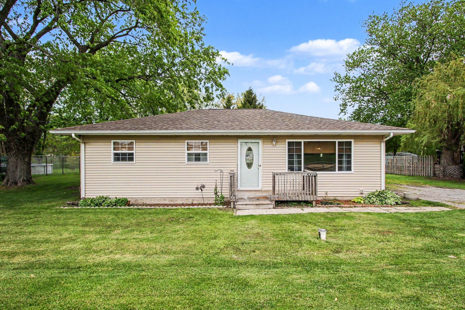 5702 Lute Road, Portage, IN
