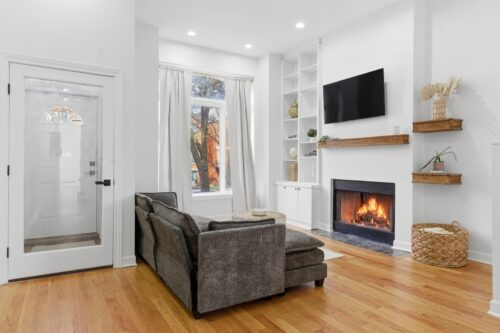 835 S Claremont Avenue, Chicago, IL