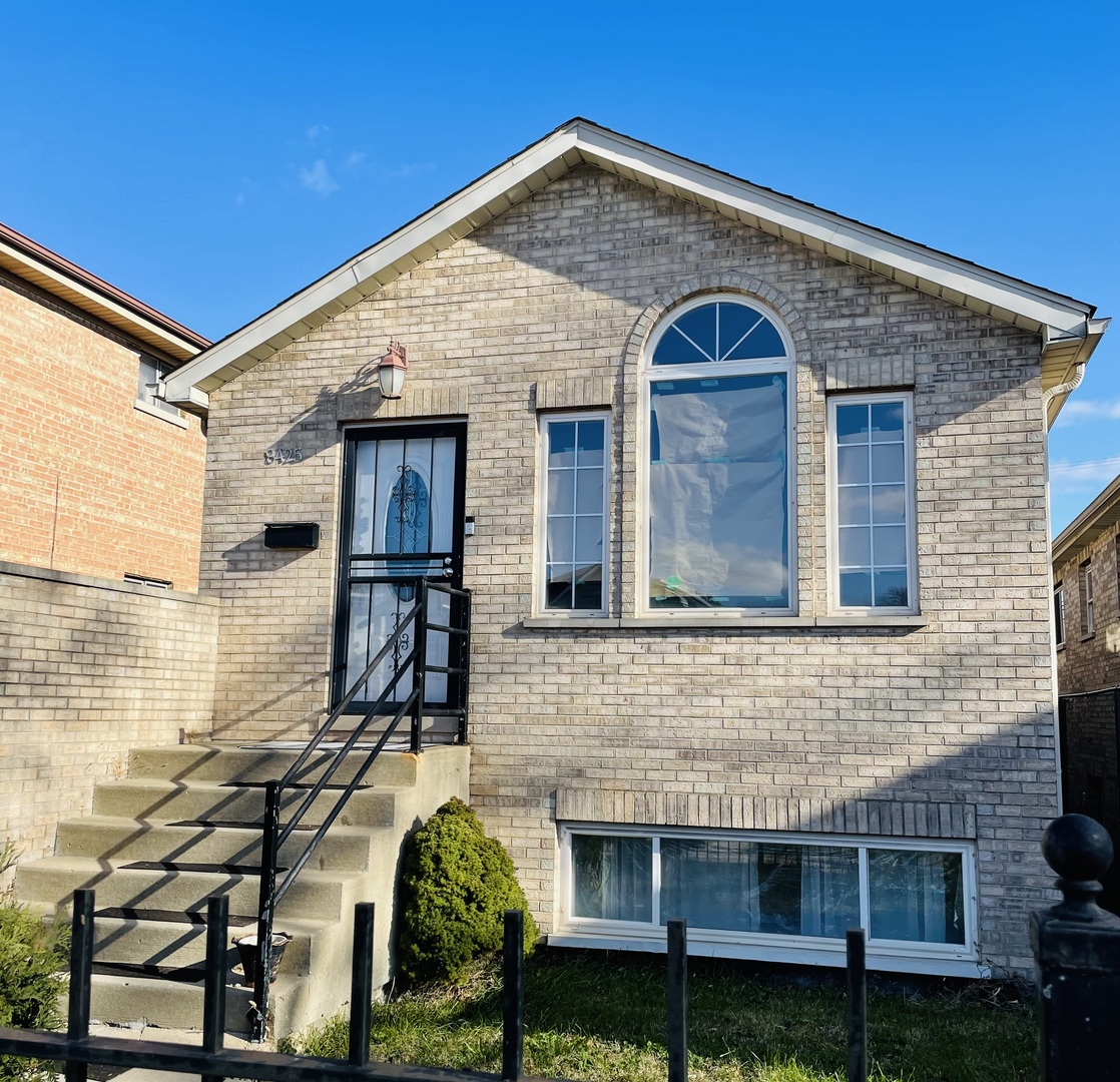 8425 S Marshfield Avenue, Chicago, IL