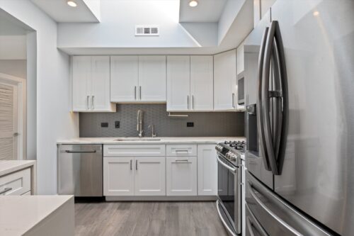 635 Perrie Drive #604, Elk Grove Village, IL