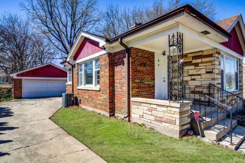 618 Dundee Avenue, Flossmoor, IL