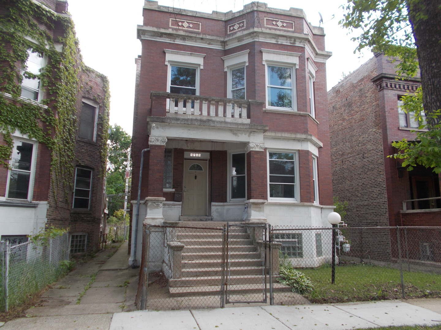 5715 S Sangamon Avenue #2, Chicago, IL