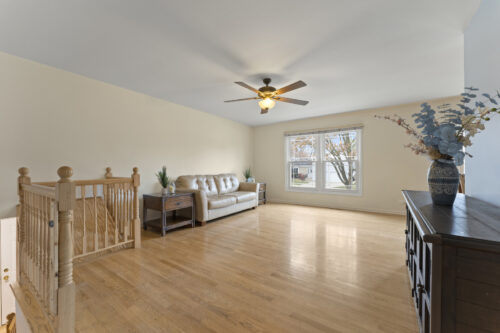 309 Plymouth Lane, Bloomingdale, IL