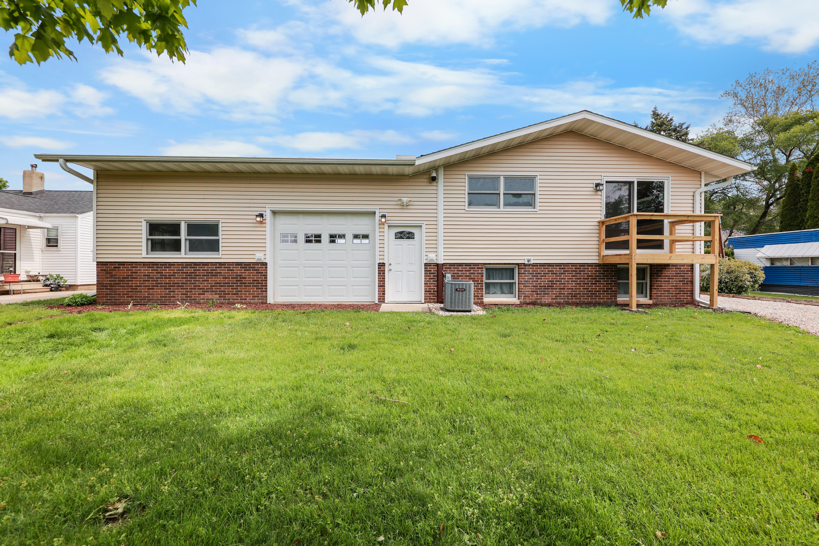 1345 Washington Street, Marseilles, IL