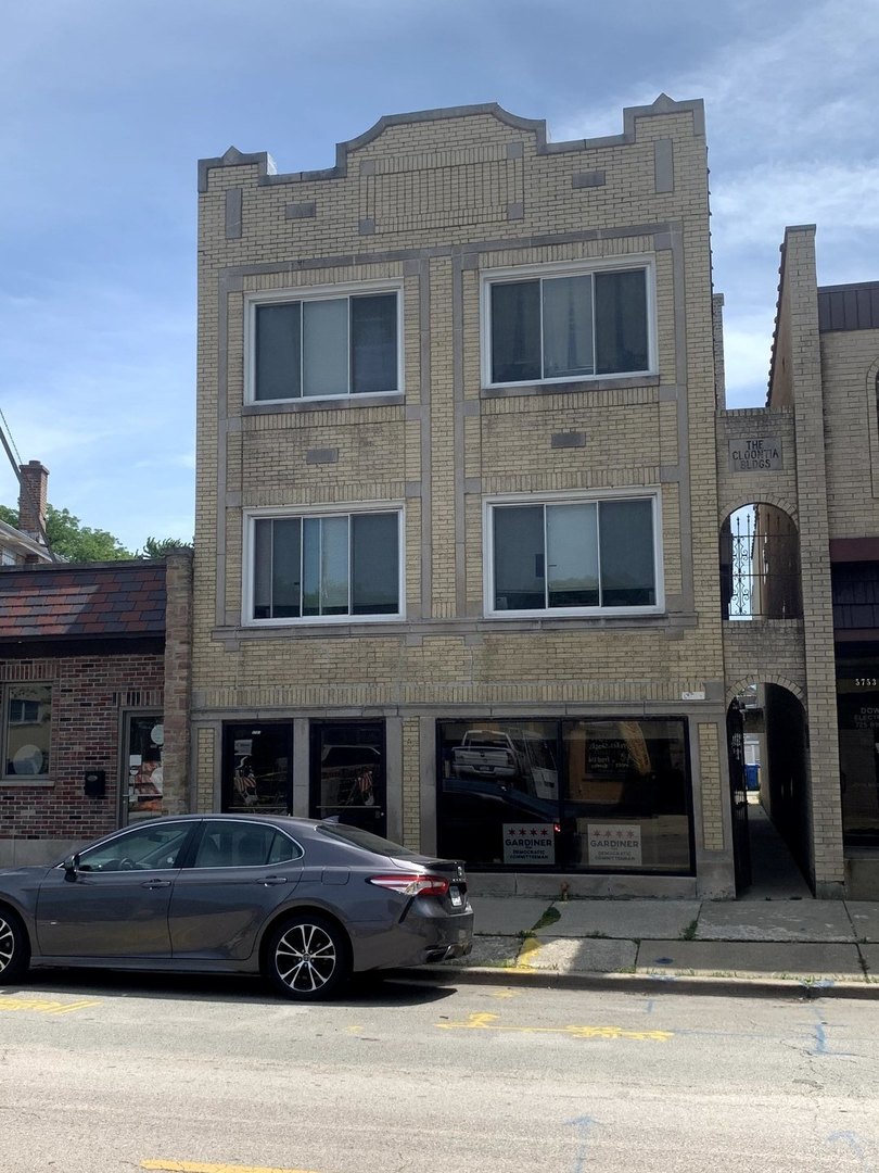 5751 W Higgins Avenue #1S, Chicago, IL