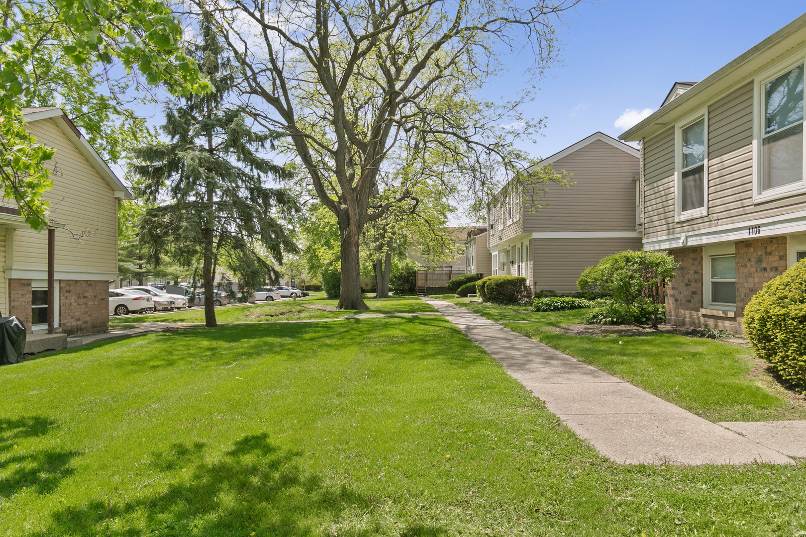 1106 Williamsburg Road, Country Club Hills, IL