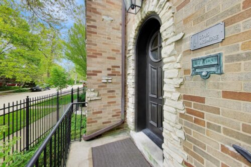 3045 W ARDMORE Avenue, Chicago, IL