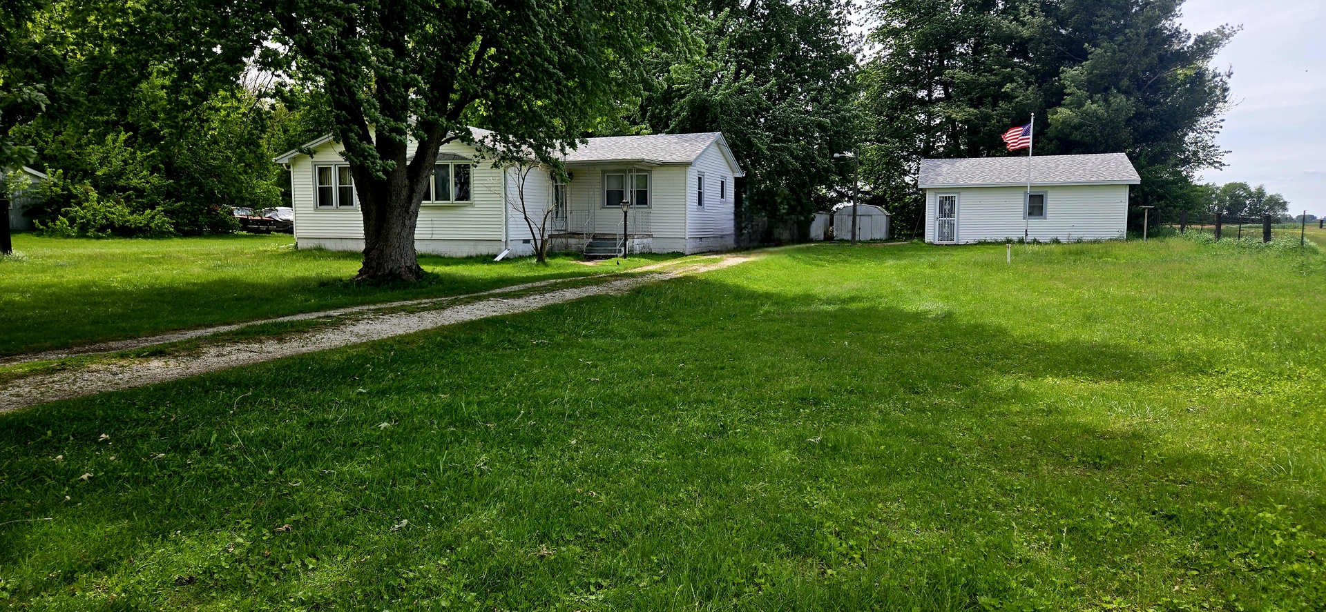488 S 10000w Road, Bonfield, IL