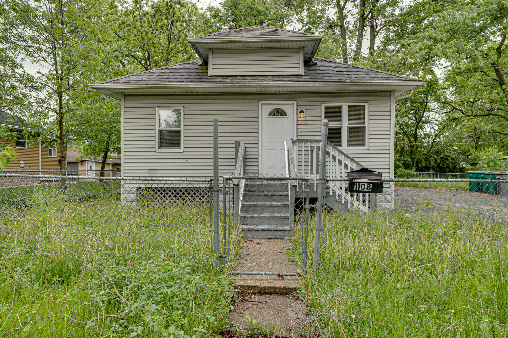 1108 Magnolia Avenue, Joliet, IL