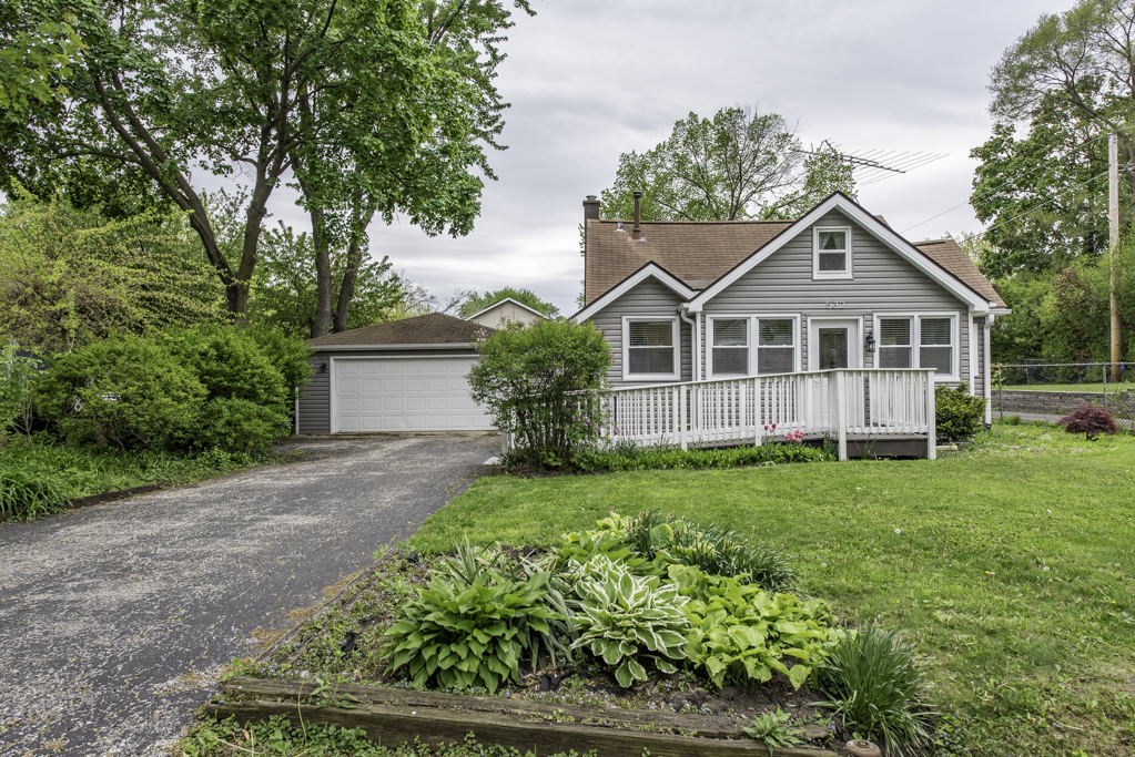 532 N Prospect Drive, Round Lake Park, IL
