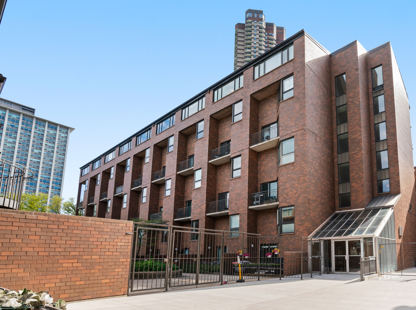 3700 N Lake Shore Drive #702, Chicago, IL