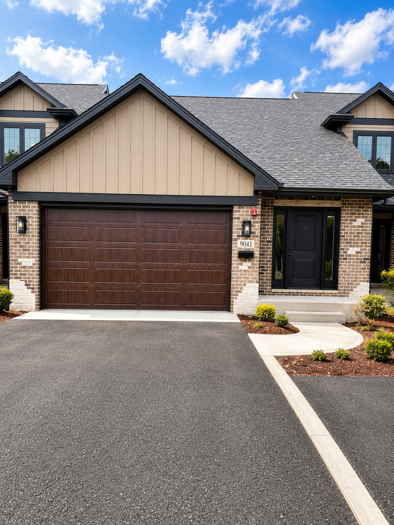 9041 111 Street, Palos Hills, IL