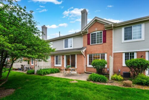 908 WINNERS CUP Court, Naperville, IL