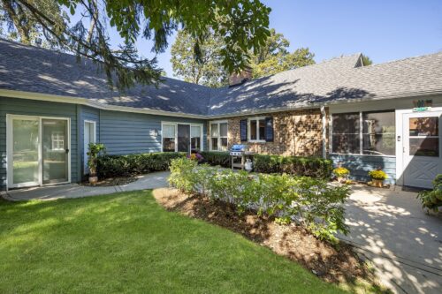 980 Brand Lane, Deerfield, IL