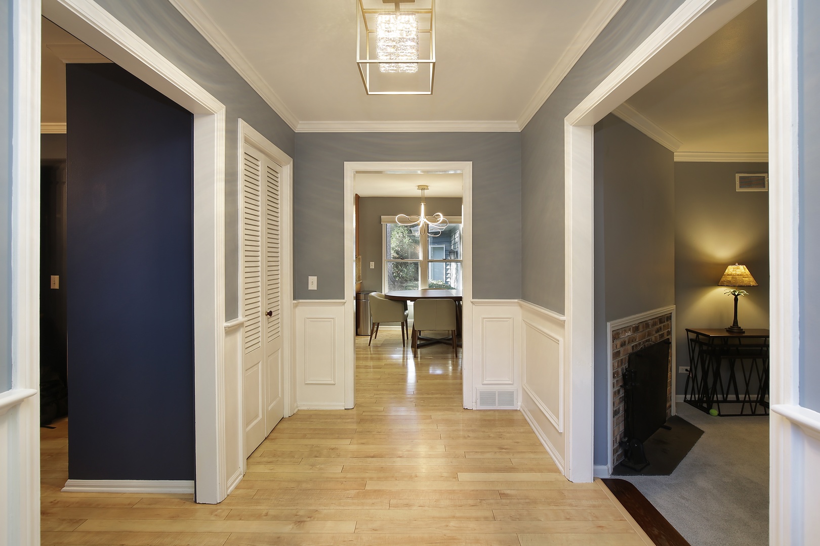 980 Brand Lane, Deerfield, IL
