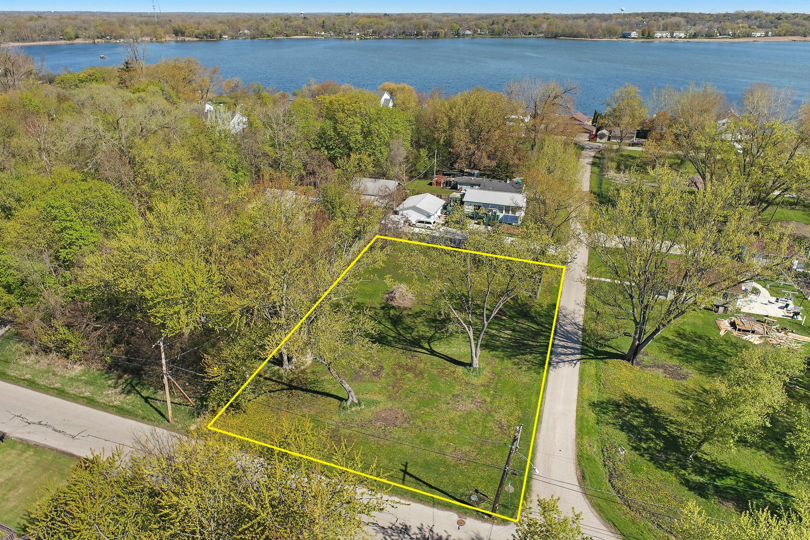 28490 W Main Street, Wauconda, IL