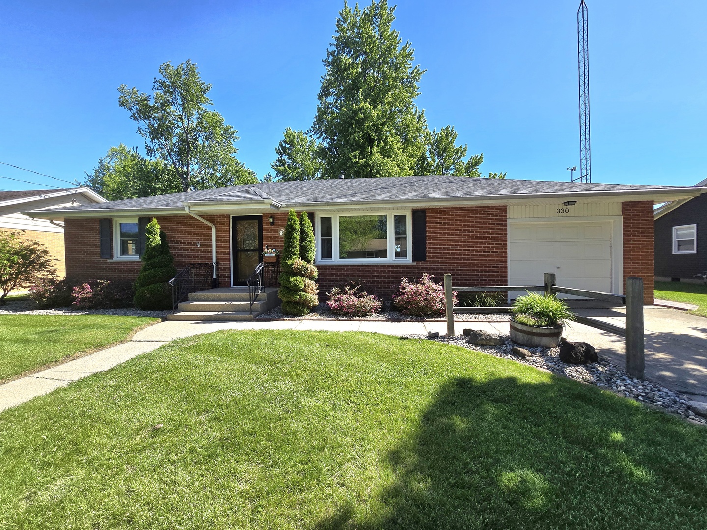 330 W Second South Street, Chebanse, IL