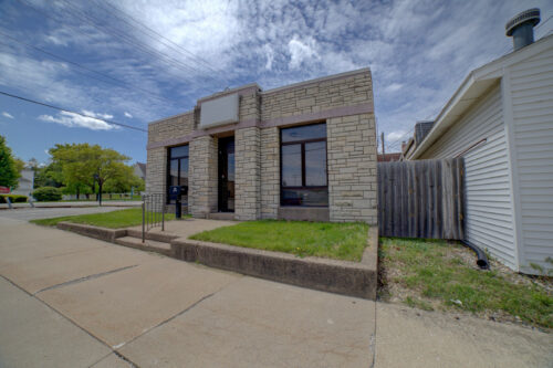 109 S 2nd Street, Watseka, IL