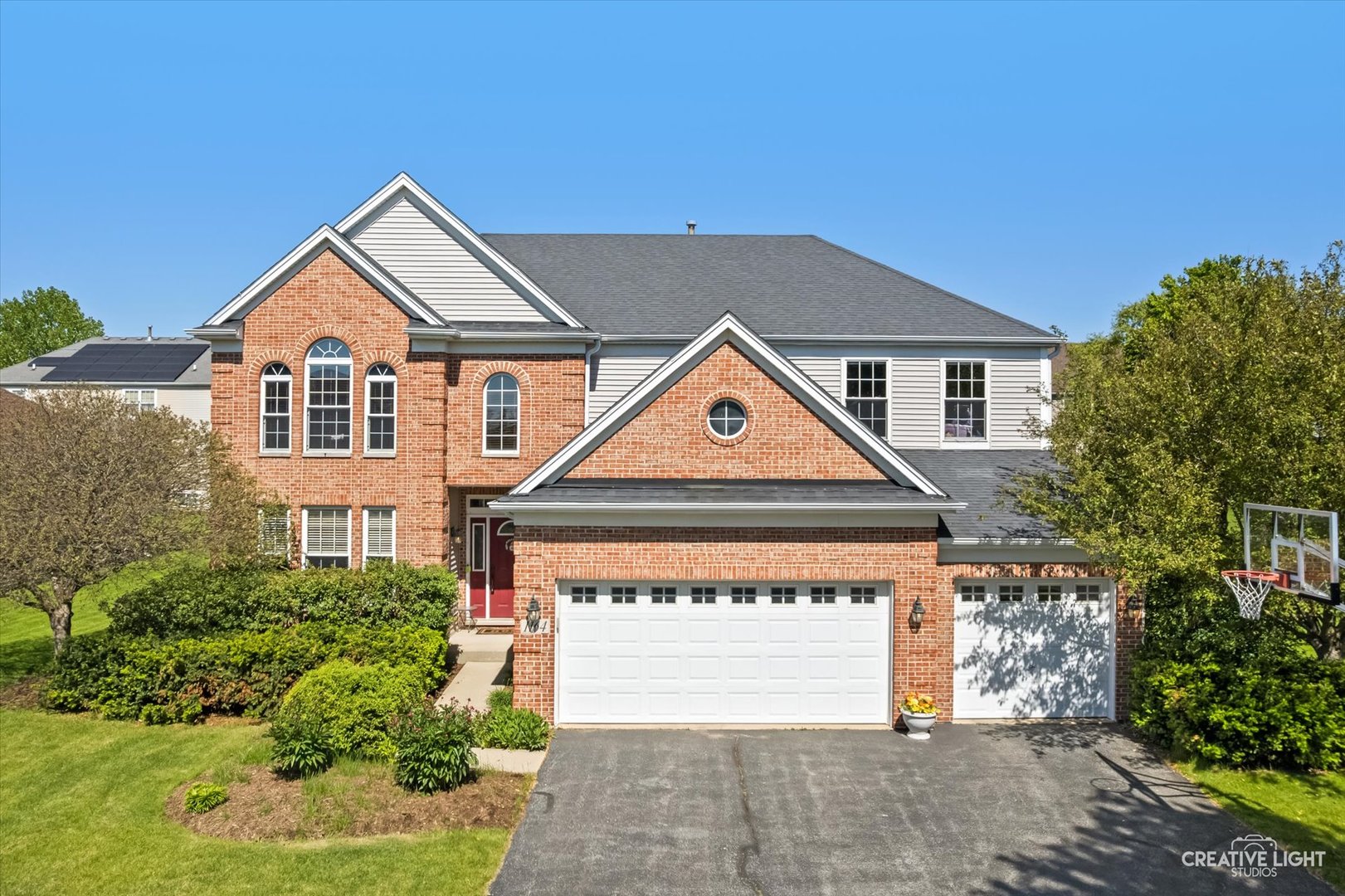 1164 Dorr Drive, Sugar Grove, IL
