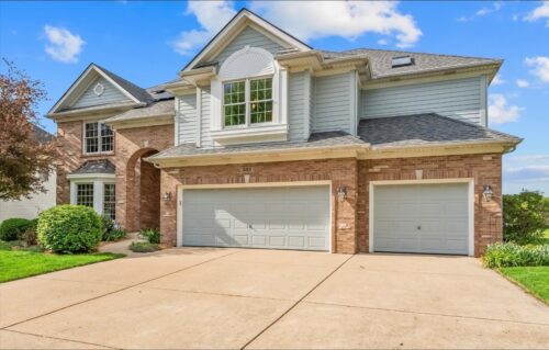 505 Moose Lake Drive, North Aurora, IL