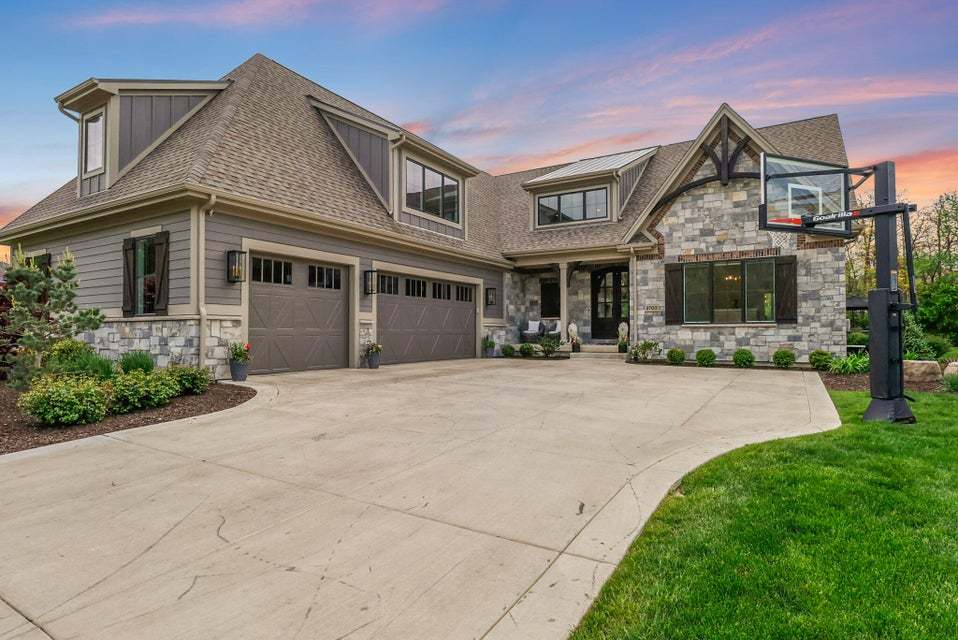 3703 Brigata Drive, Valparaiso, IN
