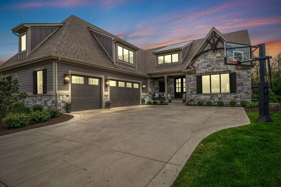 3703 Brigata Drive, Valparaiso, IN
