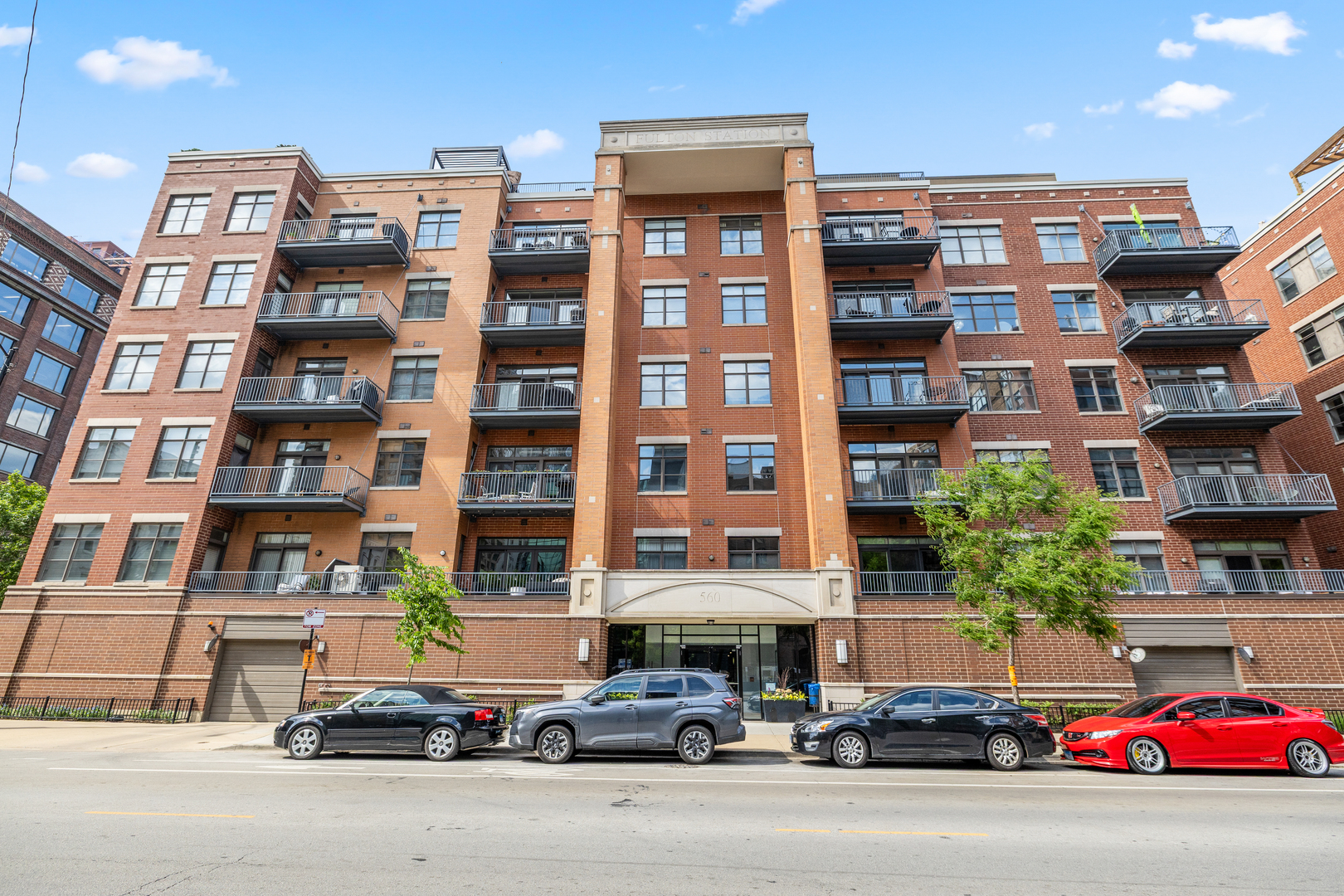 560 W Fulton Street #403, Chicago, IL