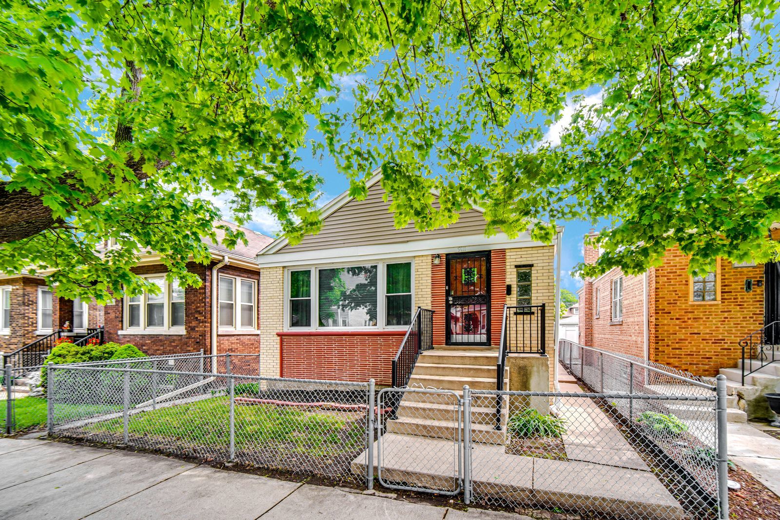 9111 S Kingston Avenue, Chicago, IL