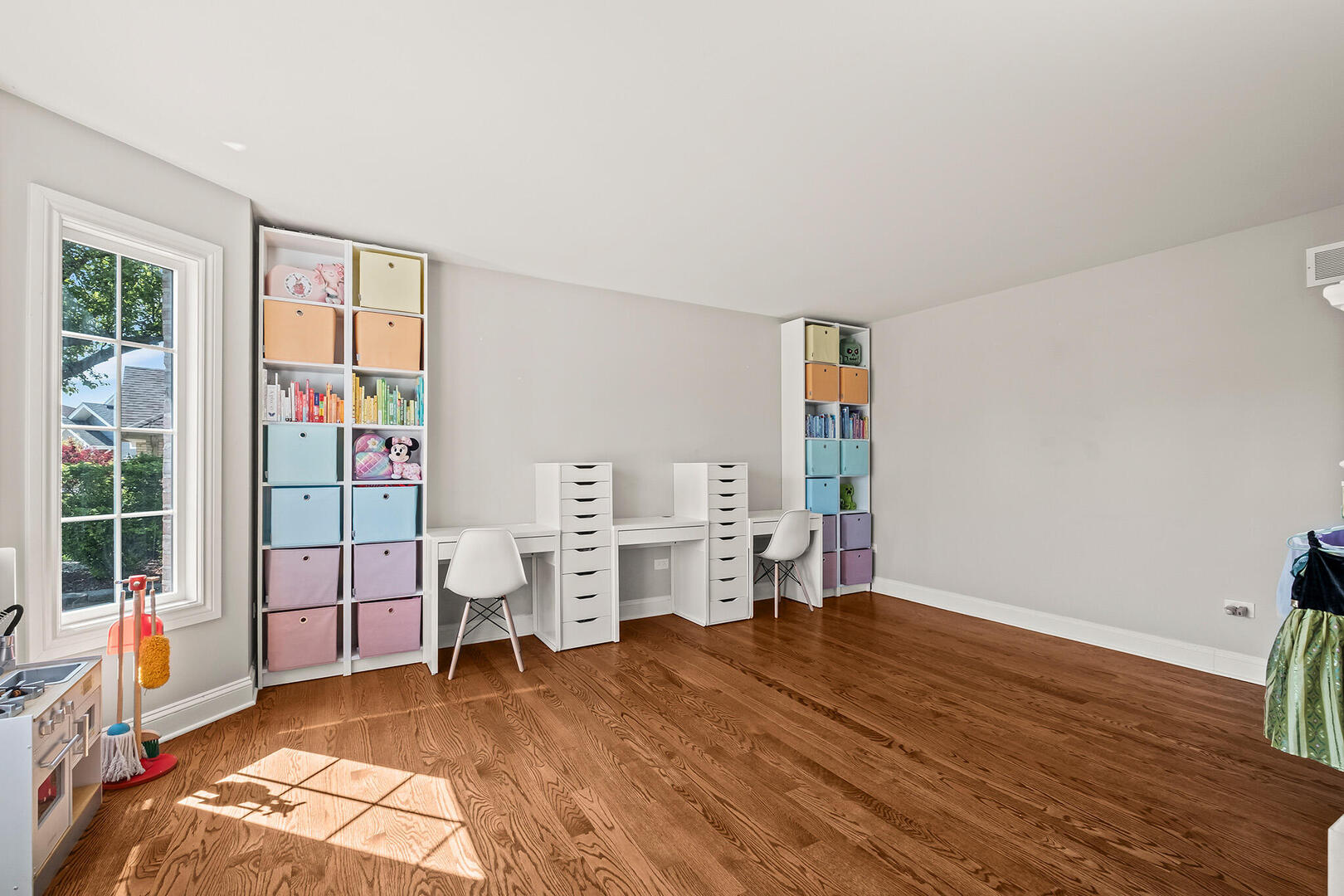 8143 Stonegate Drive, Tinley Park, IL