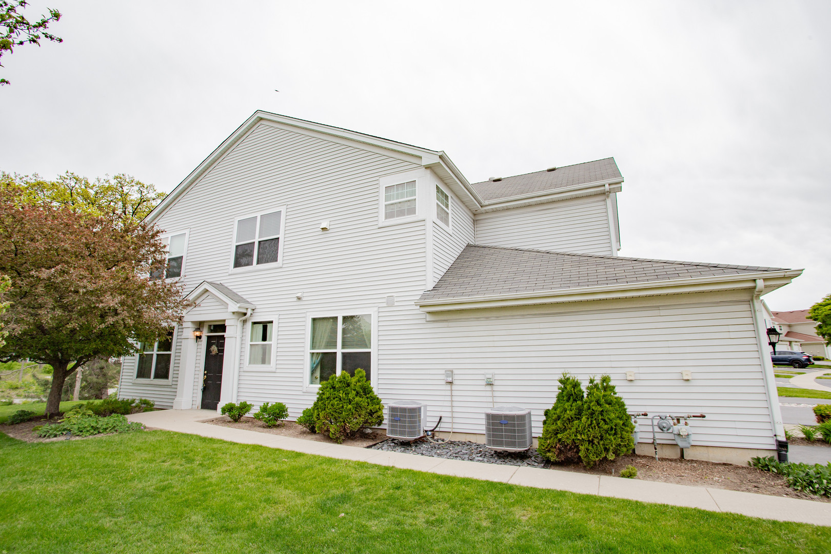 1208 WAVERLY Drive #1208, Volo, IL
