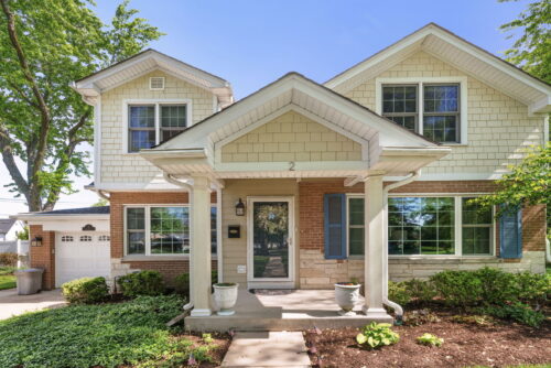 2 Algonquin Road, Clarendon Hills, IL