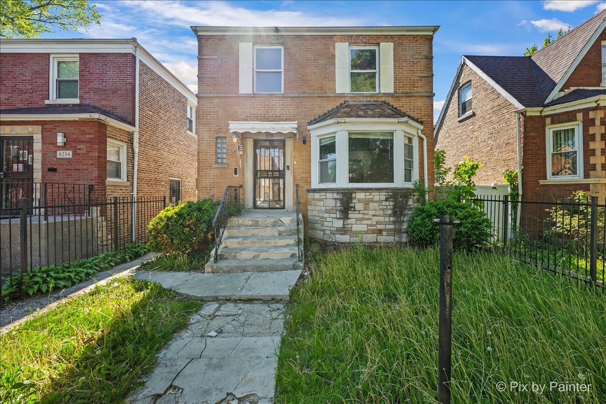 8252 S Marshfield Avenue, Chicago, IL