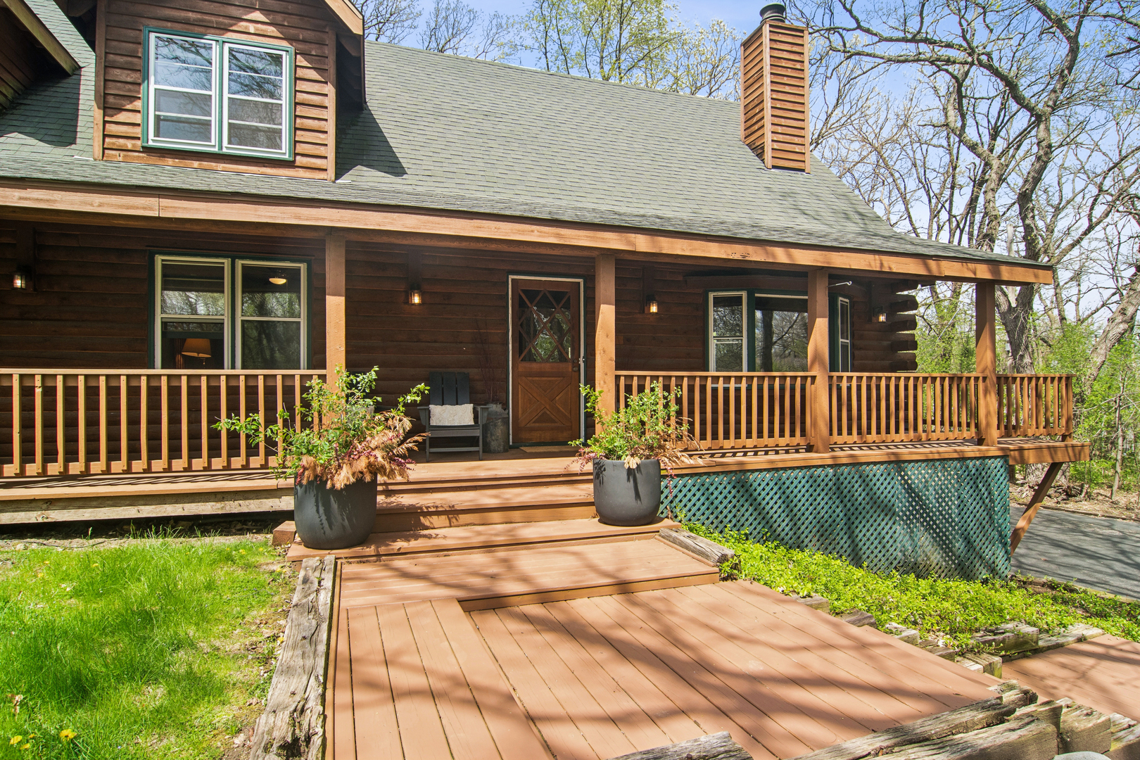 200 Wildwood Lane, Fox River Grove, IL