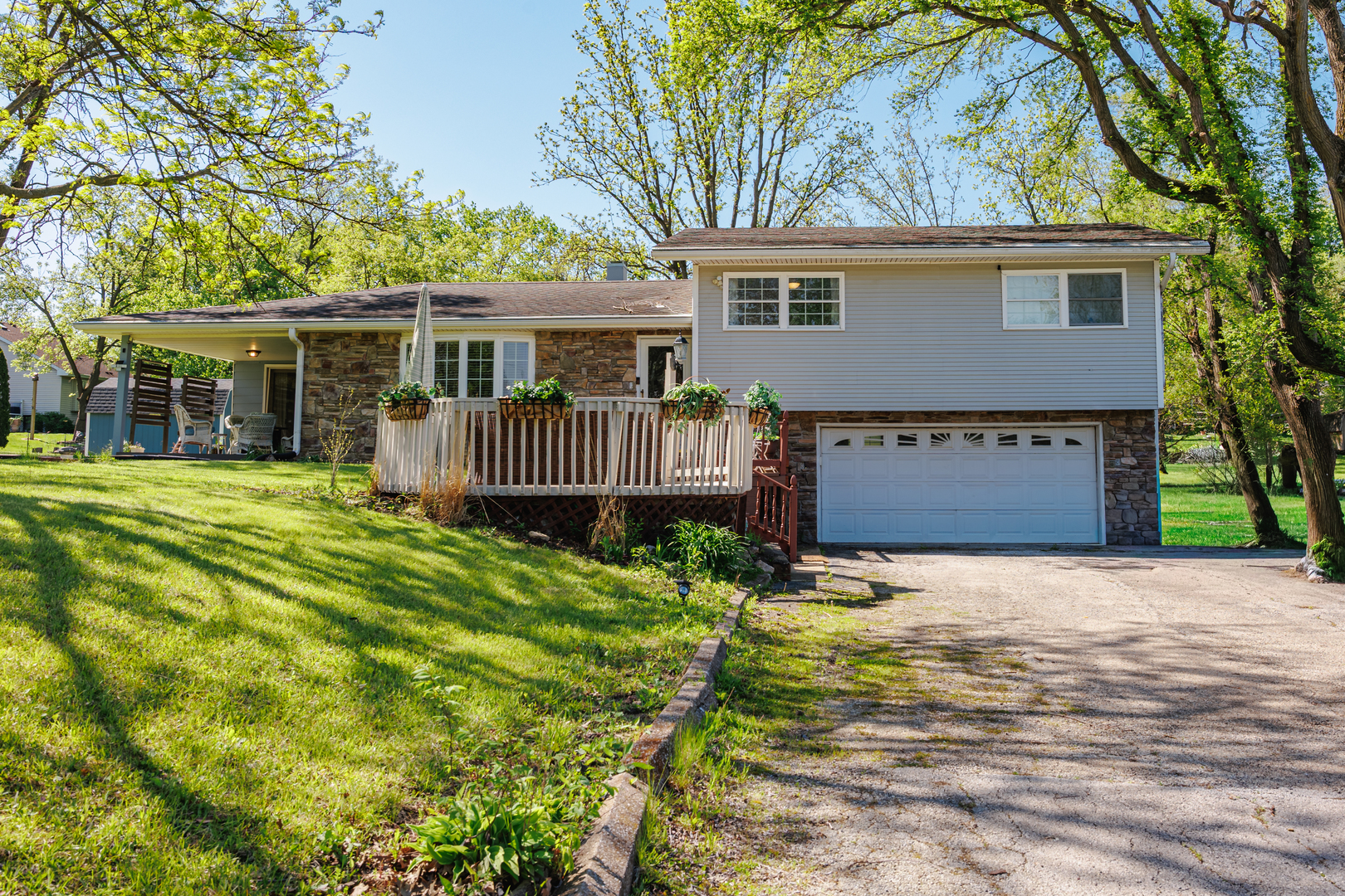 220 W Francis Road, New Lenox, IL