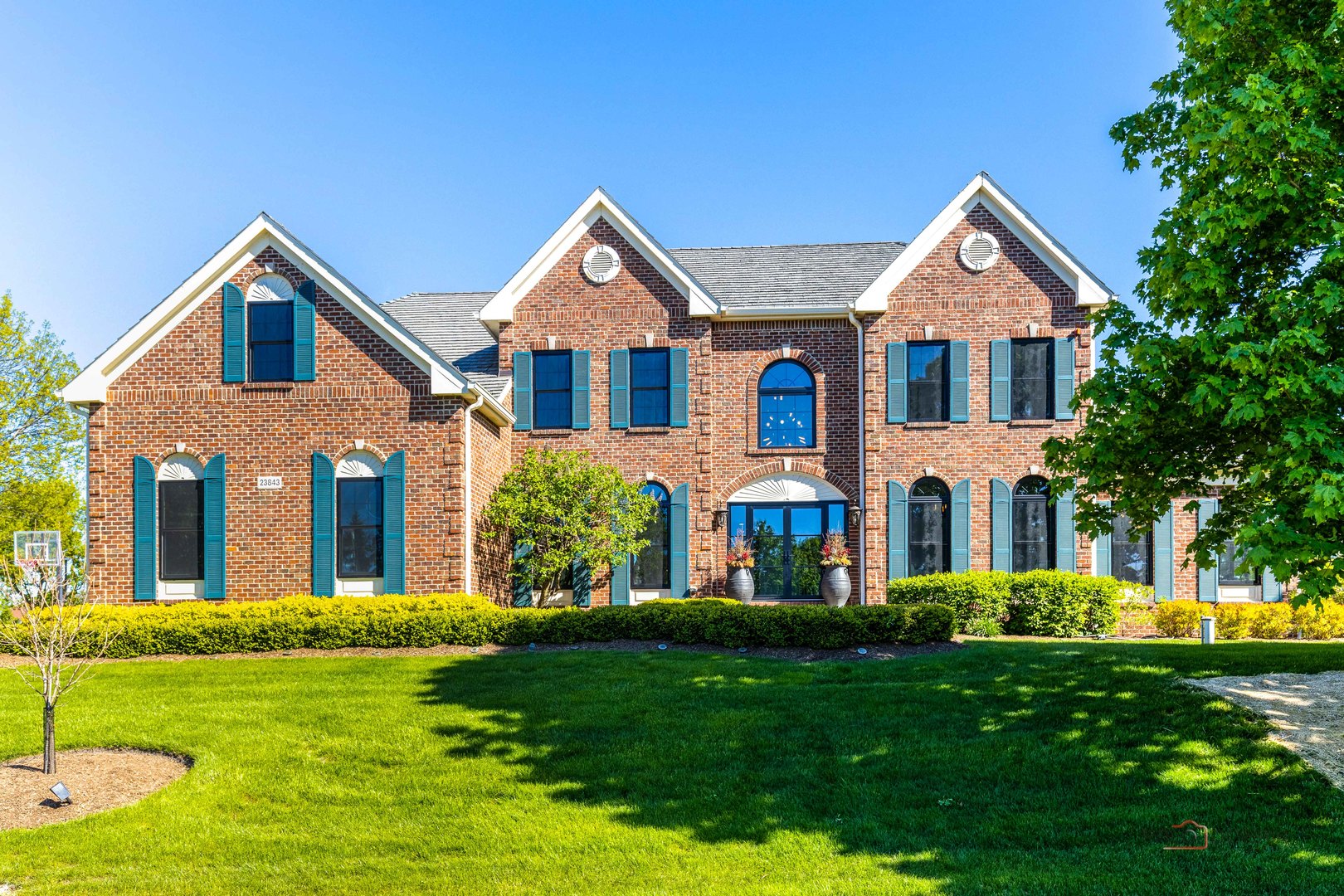23843 N LOOKOUT POINTE Road, Lake Barrington, IL