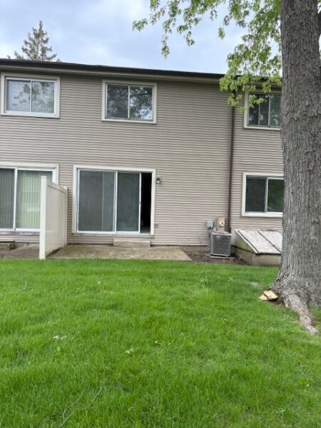 842 GREENBRIAR Lane, University Park, IL