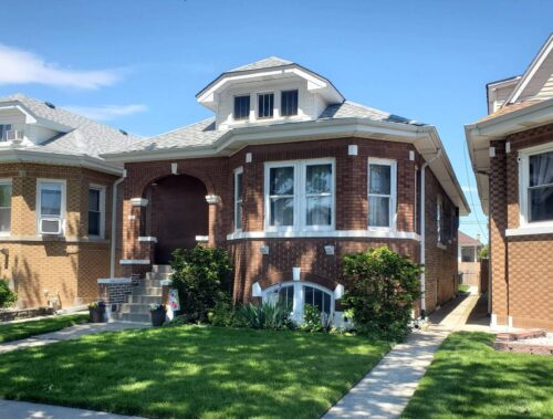5320 W WOLFRAM Street, Chicago, IL
