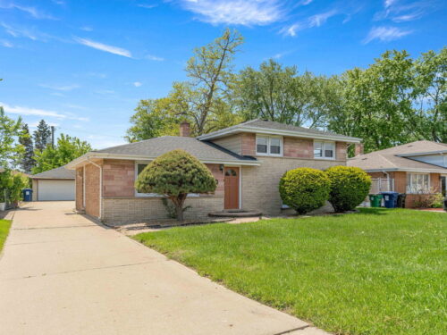 7907 W 74th Street, Bridgeview, IL