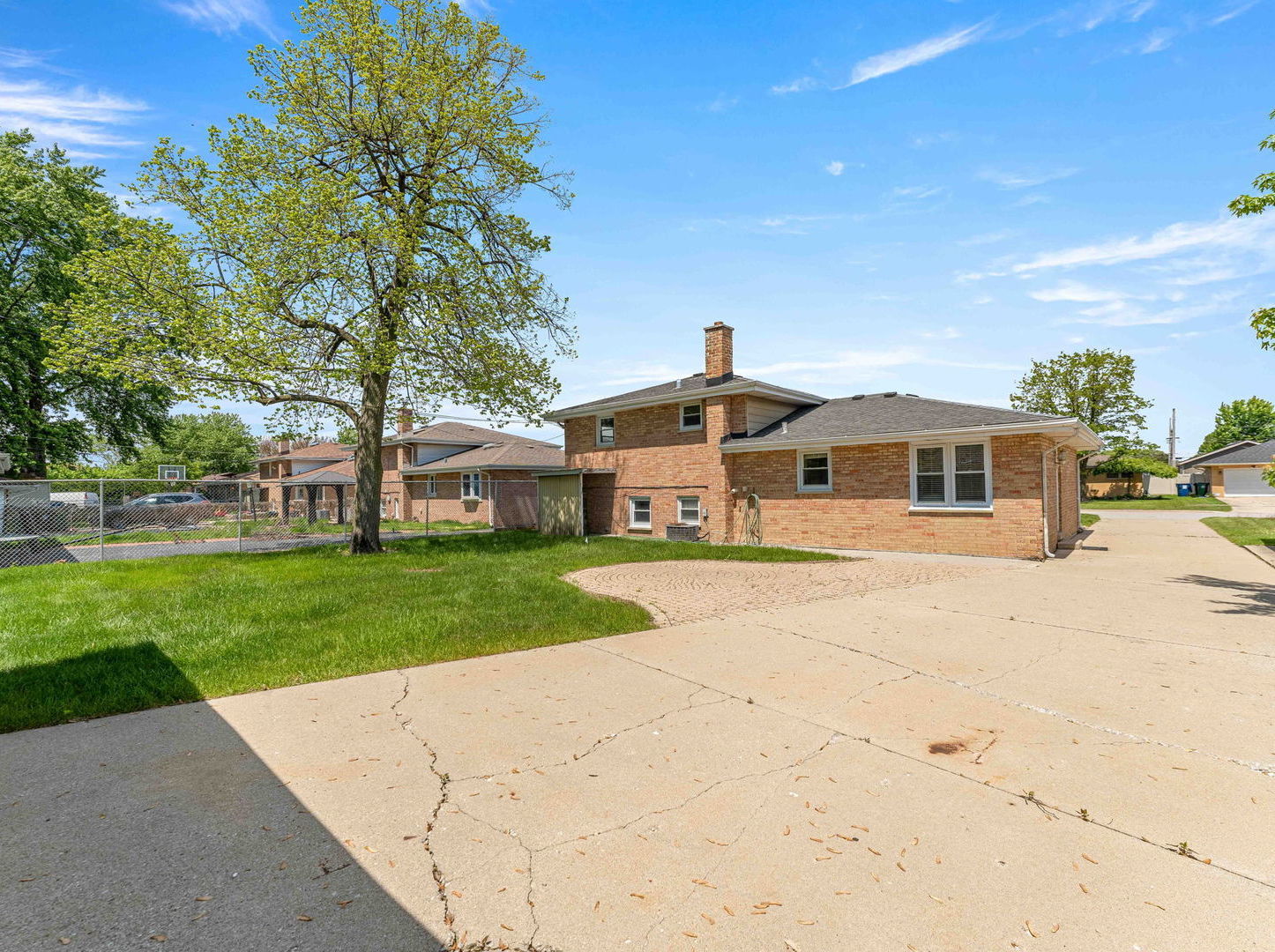 7907 W 74th Street, Bridgeview, IL