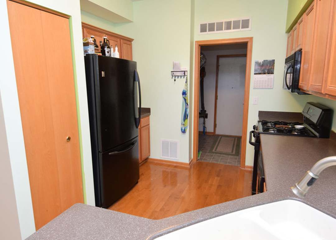 206 W PARK Avenue #D, Sugar Grove, IL