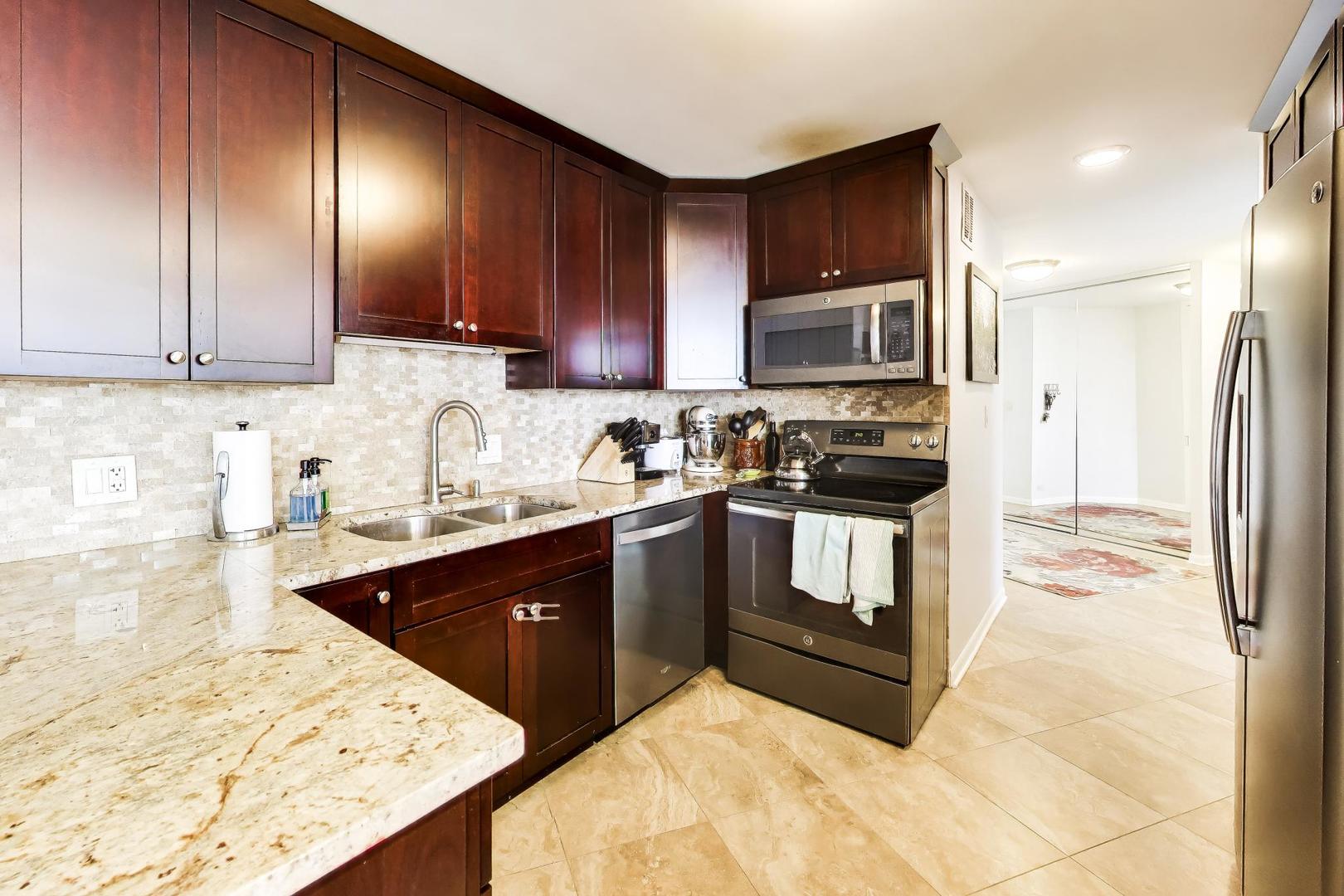 505 N Lake Shore Drive #2412, Chicago, IL