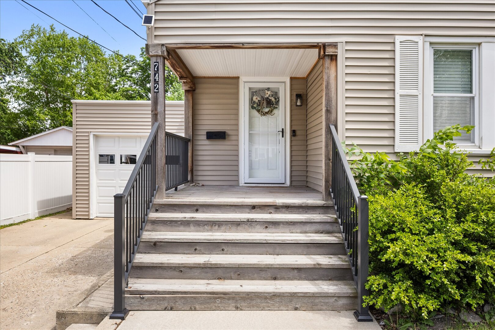 742 Chambers Street, Ottawa, IL
