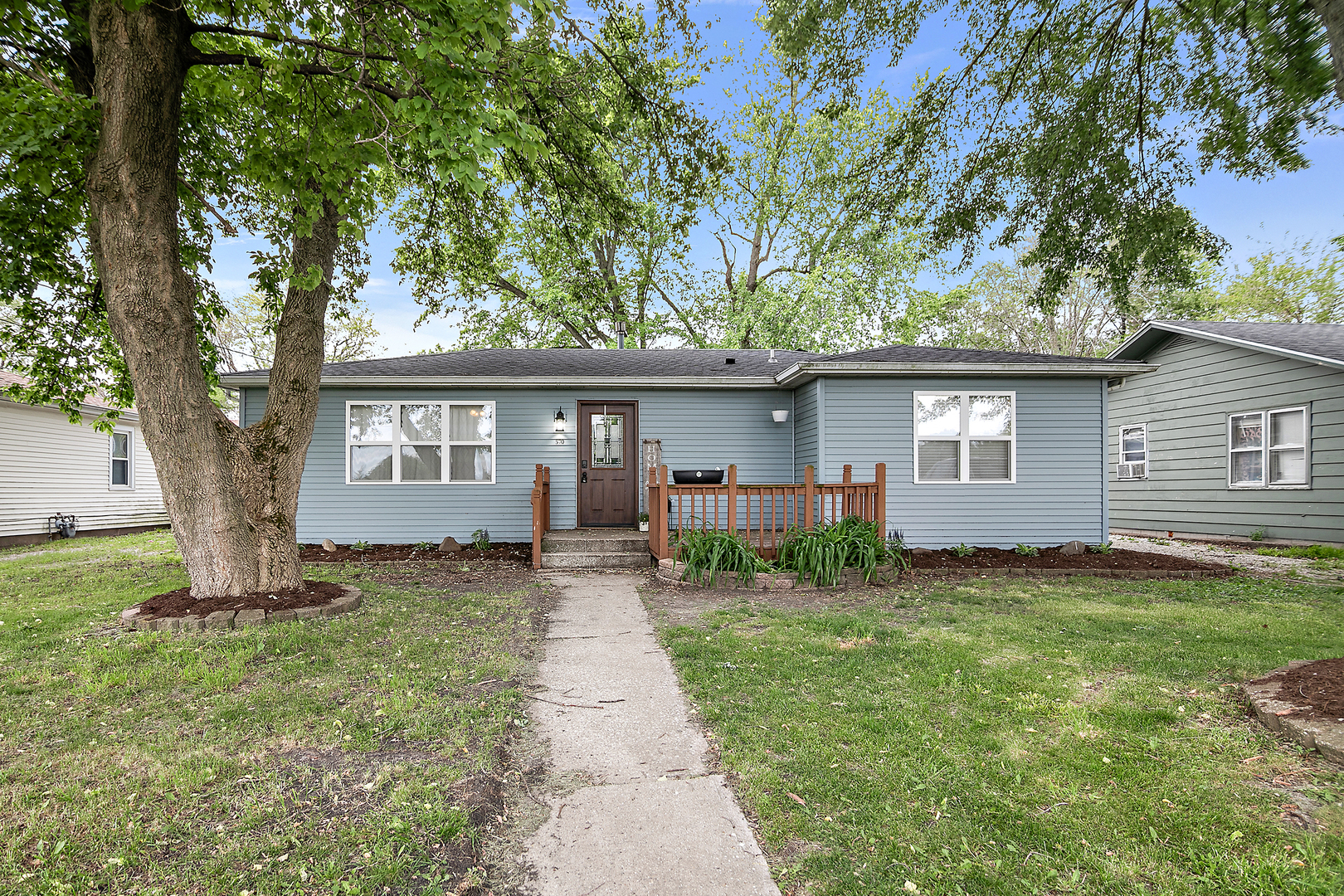 570 E 2nd Avenue, Clifton, IL