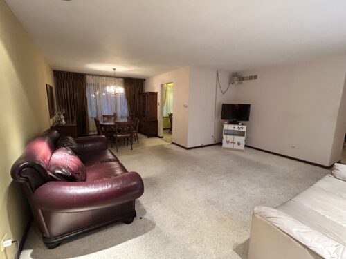 532 S Blackstone Avenue, Glenwood, IL