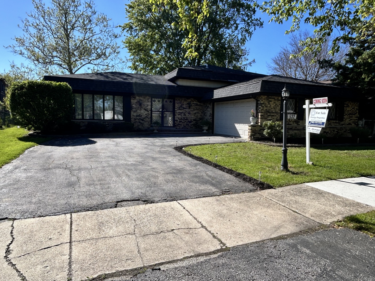 532 S Blackstone Avenue, Glenwood, IL