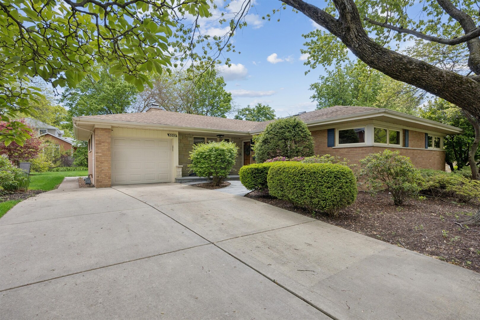 5313 Caroline Avenue, Western Springs, IL